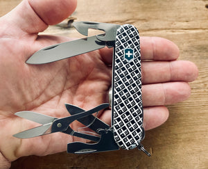 B+O 2022 Logo Knife